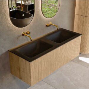 KURVE Komplet badmiljø i egetræ og solid surface uden hanehuller B121 cm - Eg/Sort